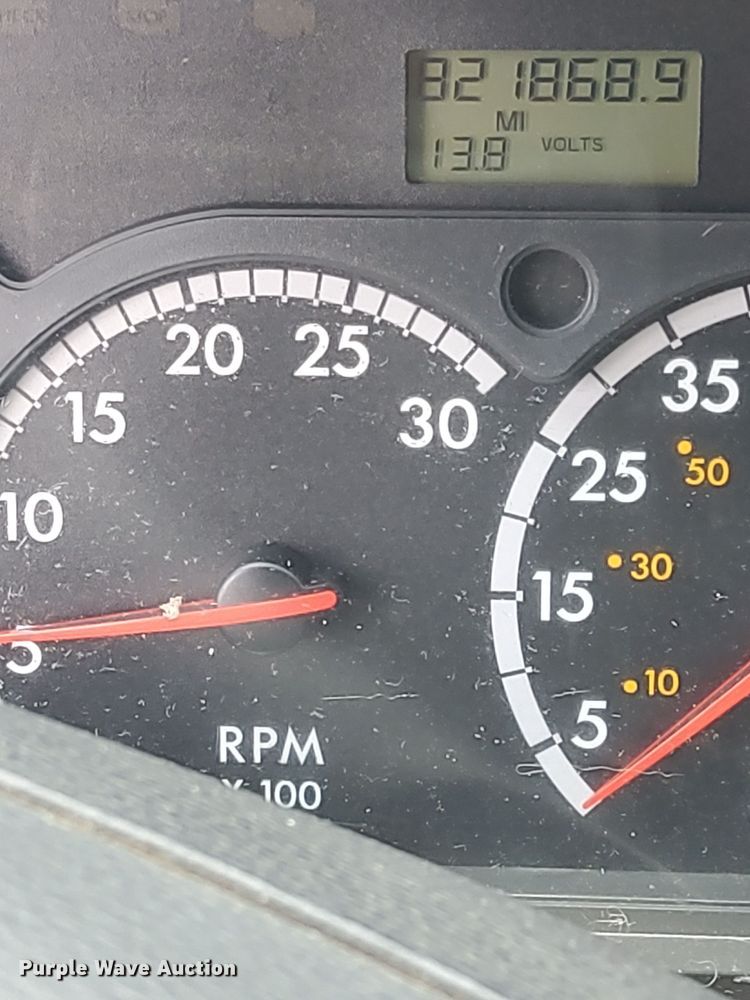 image for item LL9054 2014 Freightliner Cascadia  semi truck