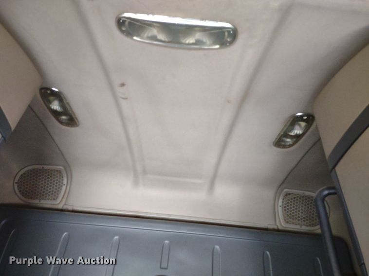 image for item LL9054 2014 Freightliner Cascadia  semi truck