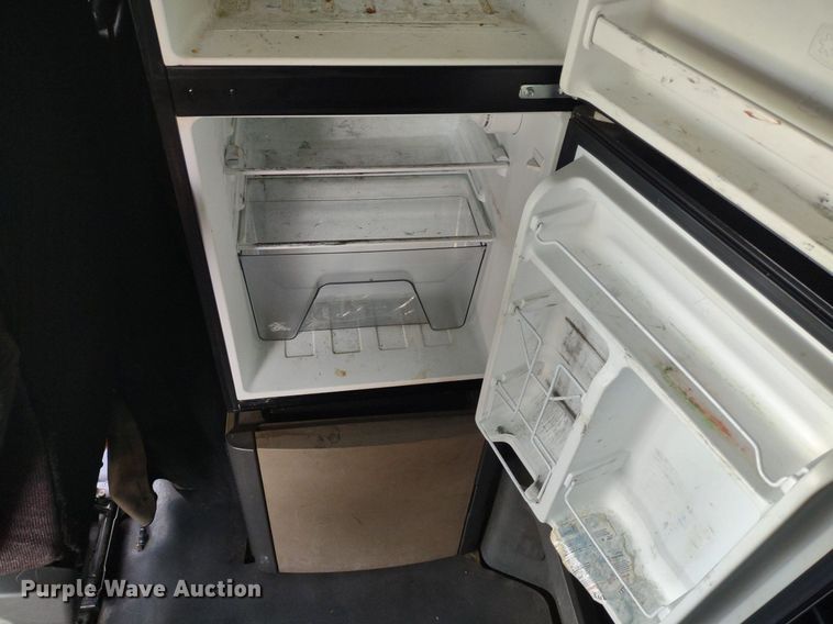 image for item LL9054 2014 Freightliner Cascadia  semi truck