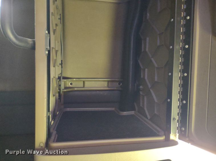 image for item LL9054 2014 Freightliner Cascadia  semi truck