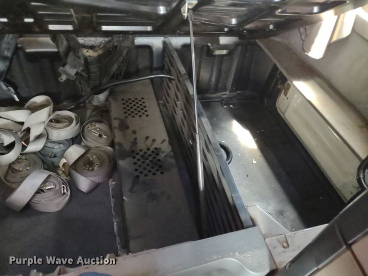 image for item LL9054 2014 Freightliner Cascadia  semi truck