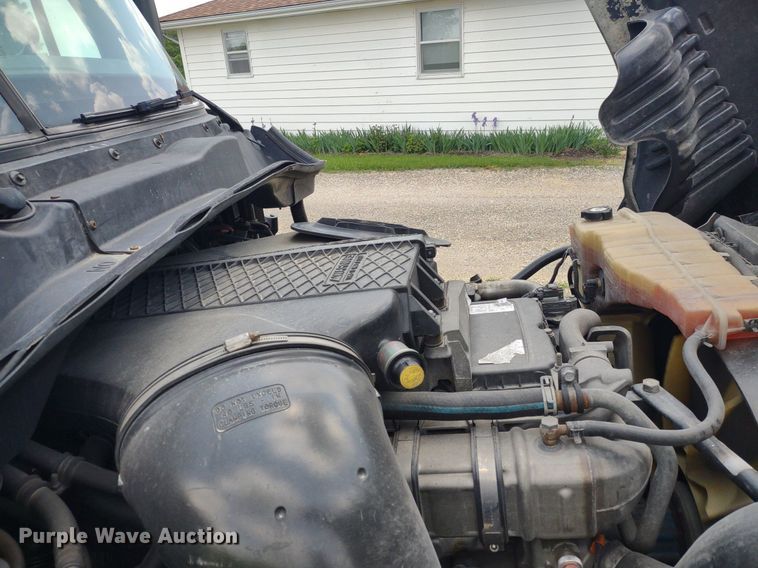 image for item LL9054 2014 Freightliner Cascadia  semi truck