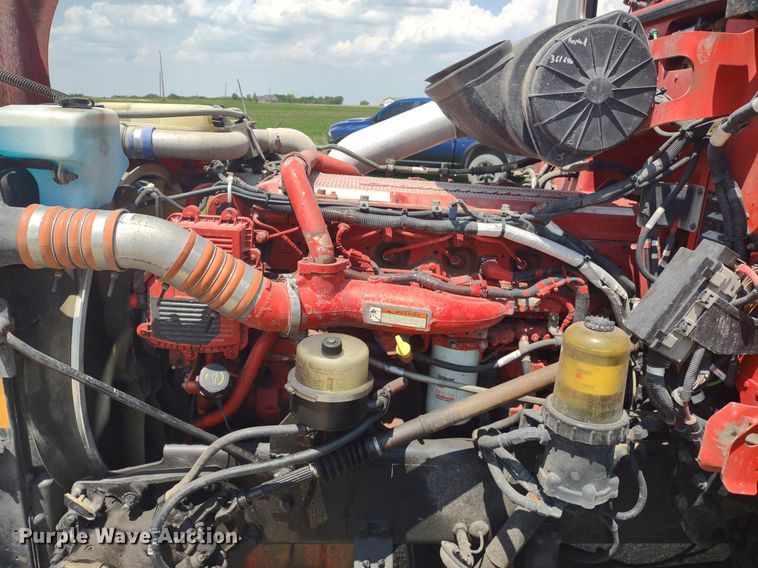 image for item LL9055 2013 Peterbilt 386  semi truck