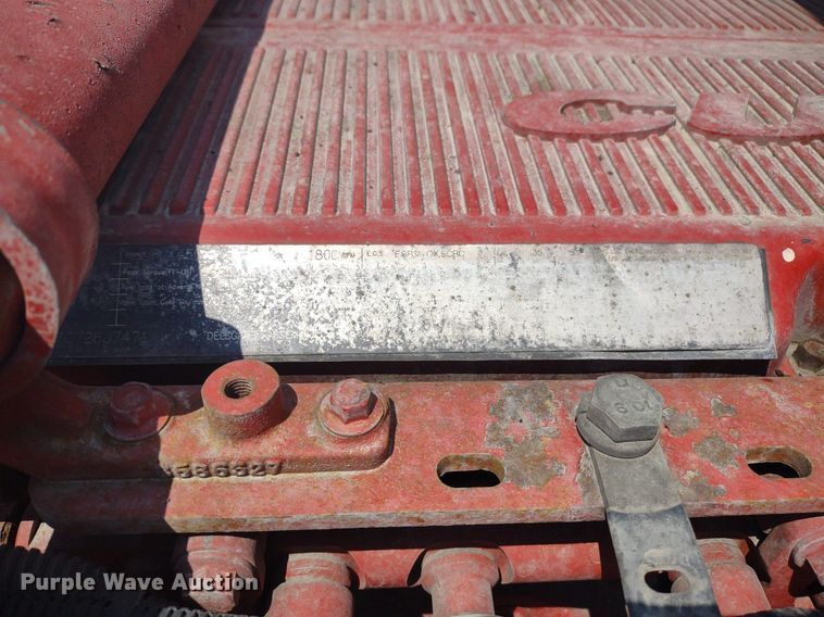 image for item LL9055 2013 Peterbilt 386  semi truck