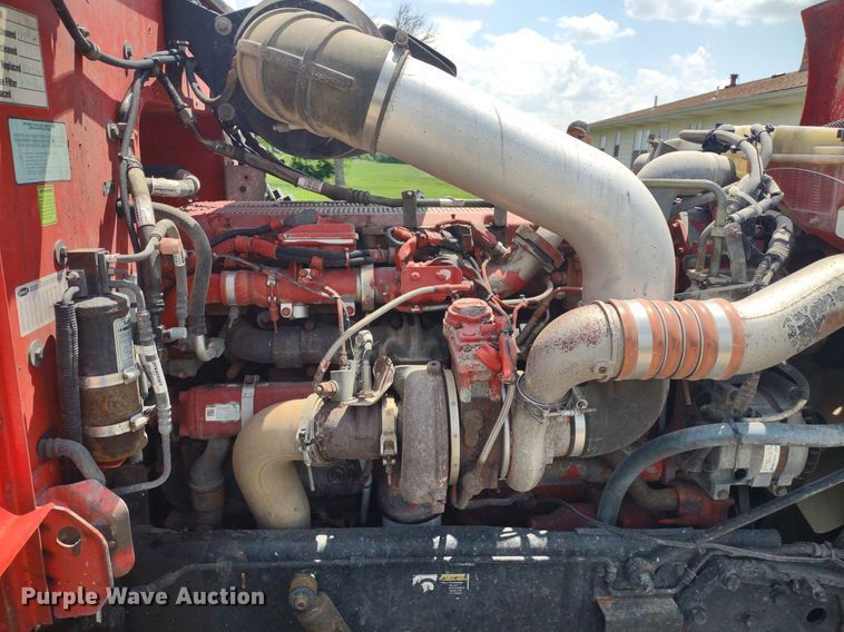 image for item LL9055 2013 Peterbilt 386  semi truck