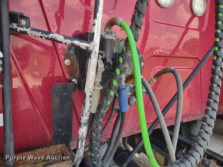 image for item LL9056 2014 International ProStar 122  semi truck