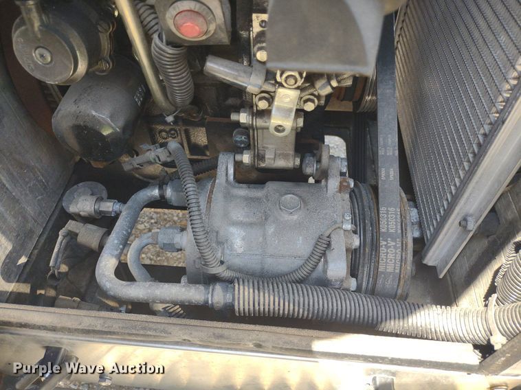 image for item LL9056 2014 International ProStar 122  semi truck