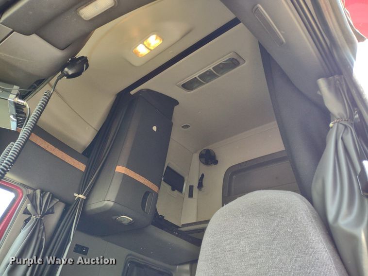 image for item LL9056 2014 International ProStar 122  semi truck