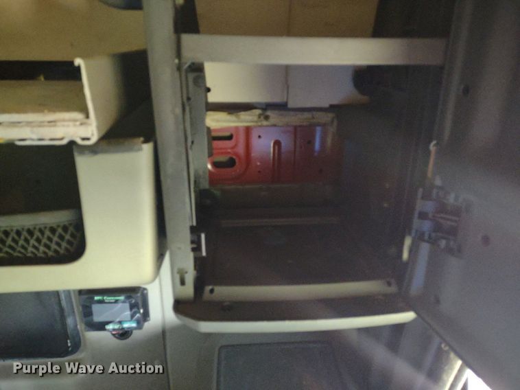 image for item LL9056 2014 International ProStar 122  semi truck