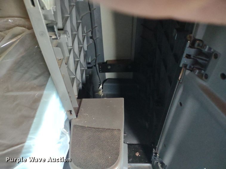 image for item LL9056 2014 International ProStar 122  semi truck