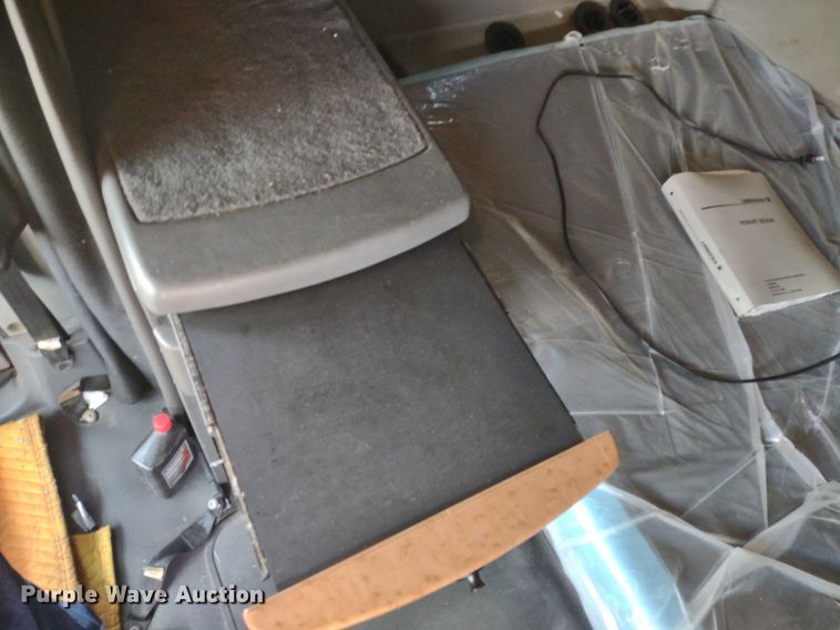 image for item LL9056 2014 International ProStar 122  semi truck