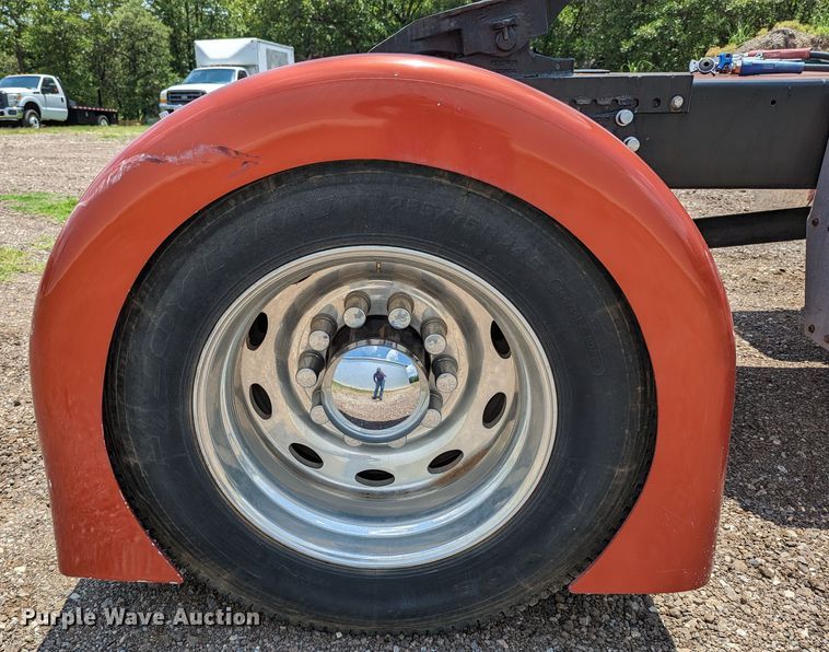 image for item LM9792 1991 Peterbilt 379  semi truck