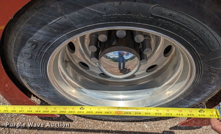 image for item LM9792 1991 Peterbilt 379  semi truck