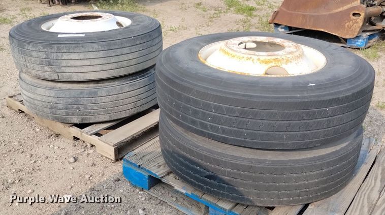 image for item LP9621 (4) 295/75R22.5 tires and wheels