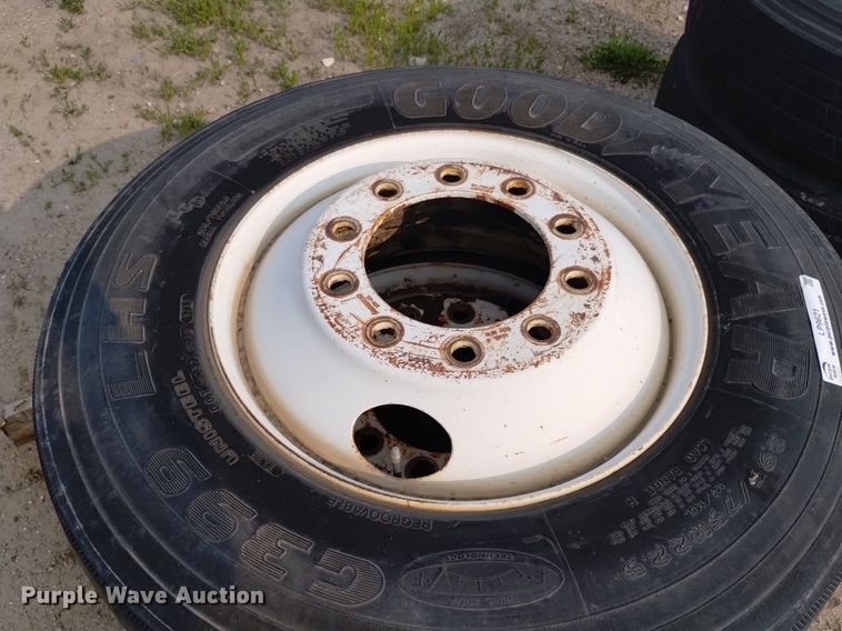 image for item LP9621 (4) 295/75R22.5 tires and wheels