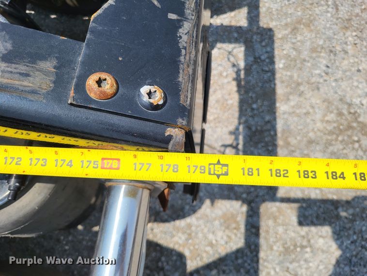 image for item LR9249 2019 Peterbilt 567  semi truck