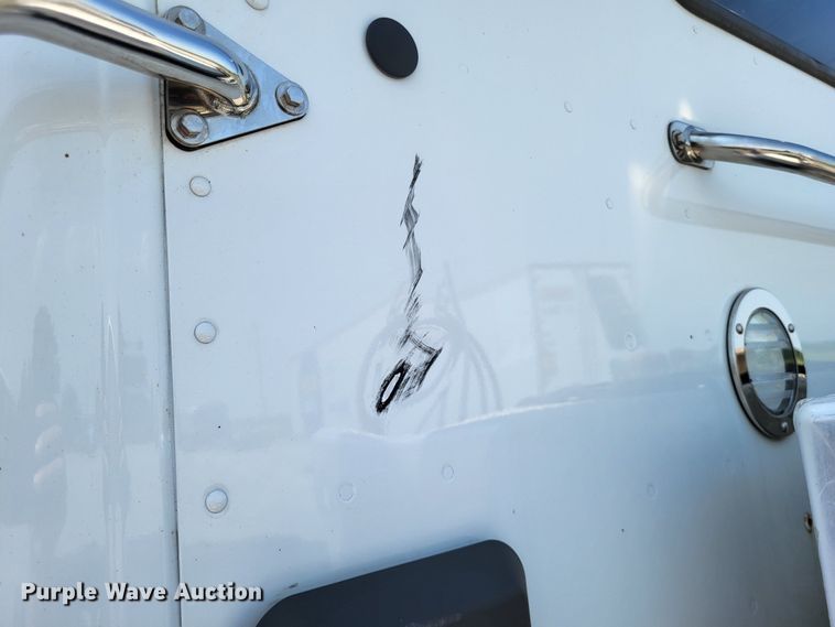 image for item LR9249 2019 Peterbilt 567  semi truck