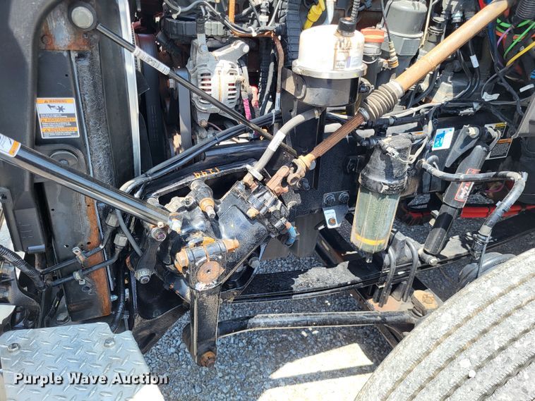 image for item LR9249 2019 Peterbilt 567  semi truck