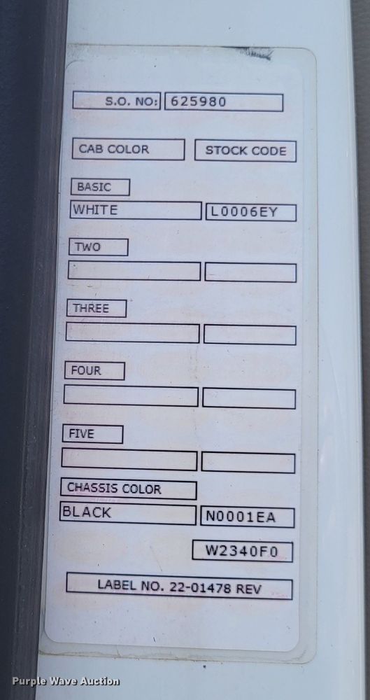 image for item LR9249 2019 Peterbilt 567  semi truck