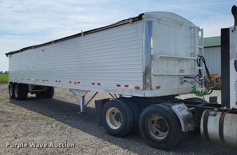 image for item LR9261 1997 Timpte  walking floor trailer