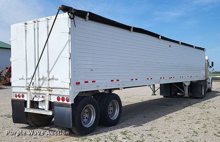 image for item LR9261 1997 Timpte  walking floor trailer