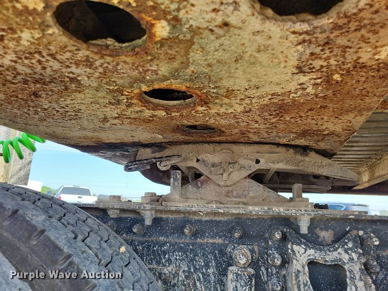 image for item LR9261 1997 Timpte  walking floor trailer