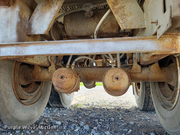 image for item LR9261 1997 Timpte  walking floor trailer