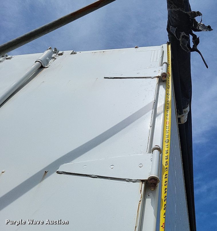 image for item LR9261 1997 Timpte  walking floor trailer