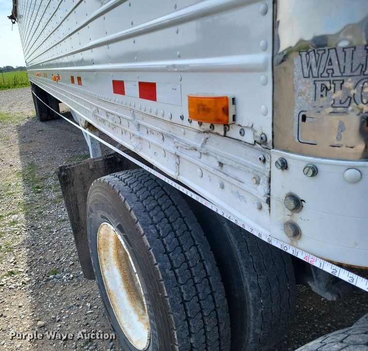 image for item LR9261 1997 Timpte  walking floor trailer