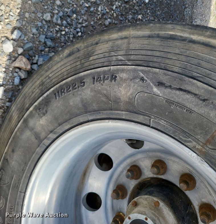 image for item LR9261 1997 Timpte  walking floor trailer