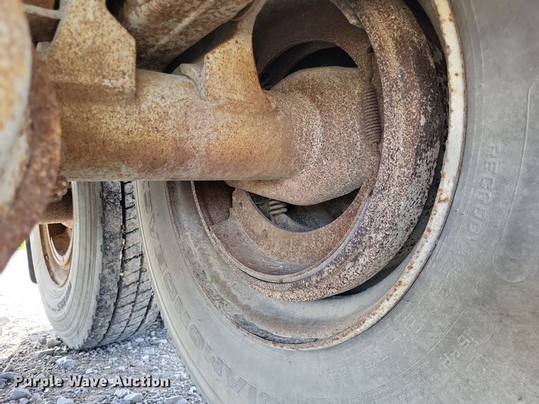 image for item LR9261 1997 Timpte  walking floor trailer