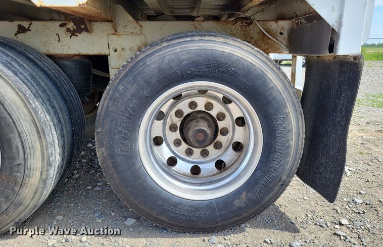 image for item LR9261 1997 Timpte  walking floor trailer