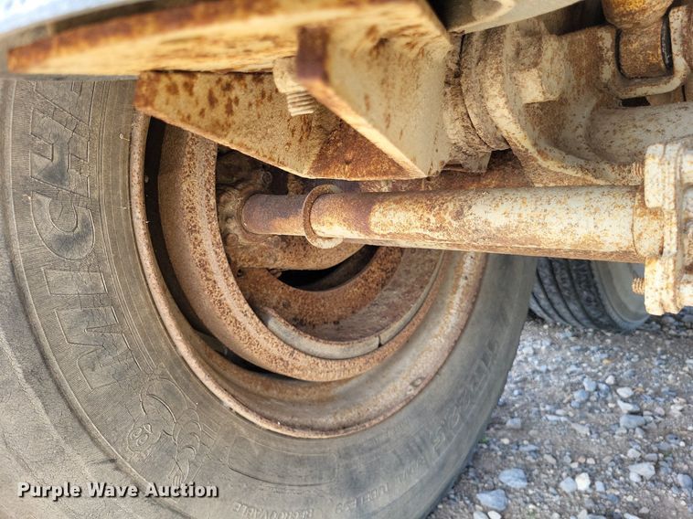 image for item LR9261 1997 Timpte  walking floor trailer