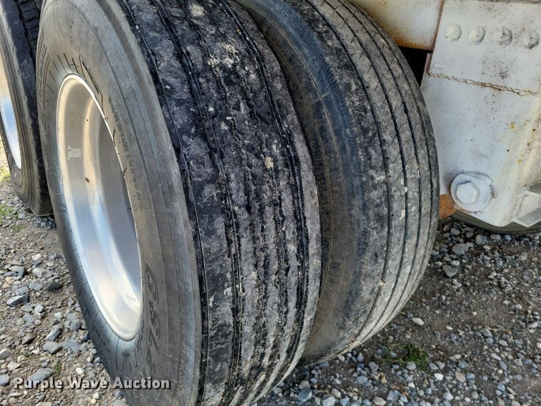 image for item LR9261 1997 Timpte  walking floor trailer