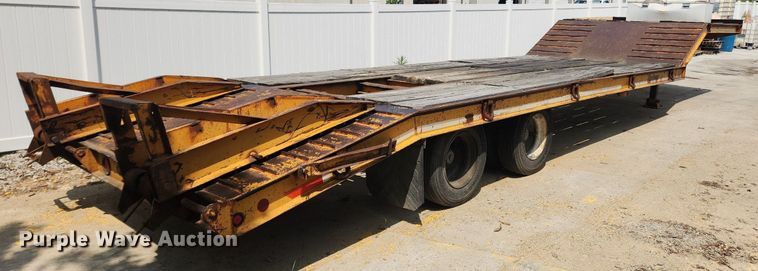 image for item LX9639 2004 Kaufman  drop deck equipment trailer