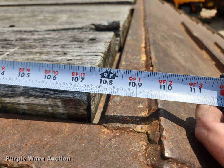 image for item LX9639 2004 Kaufman  drop deck equipment trailer