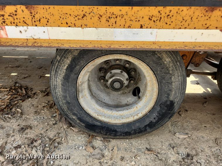 image for item LX9639 2004 Kaufman  drop deck equipment trailer