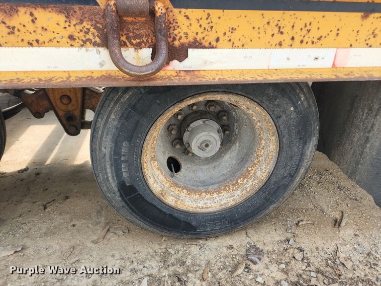image for item LX9639 2004 Kaufman  drop deck equipment trailer