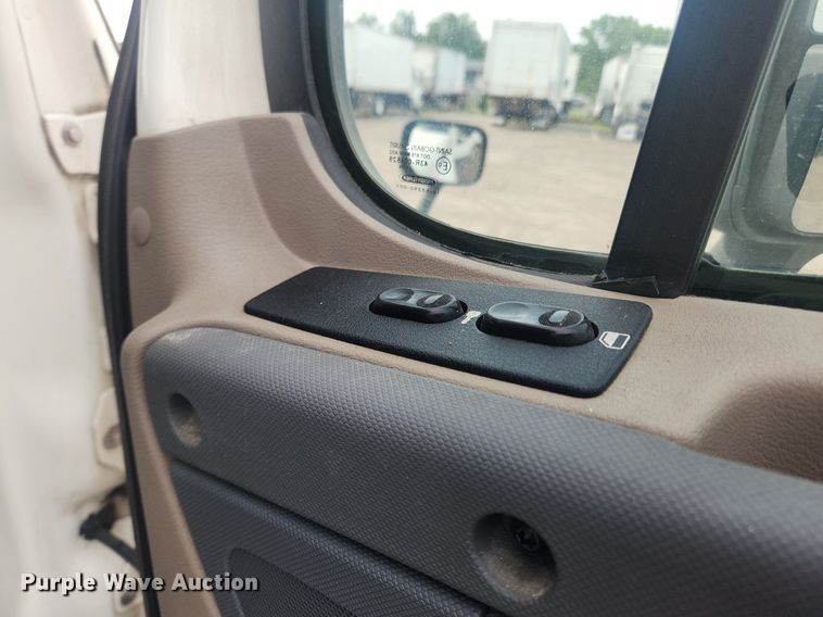 image for item LX9708 2017 Freightliner Cascadia  semi truck