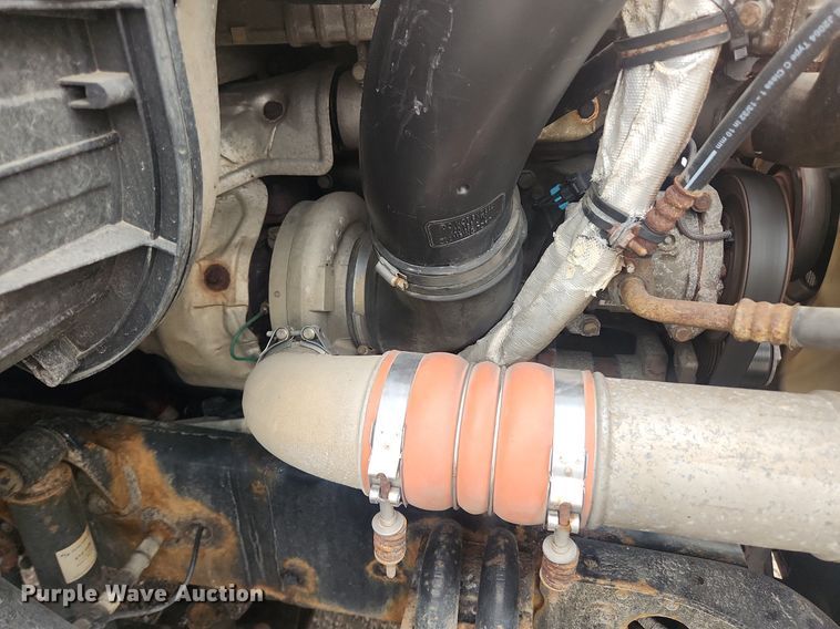 image for item LX9708 2017 Freightliner Cascadia  semi truck