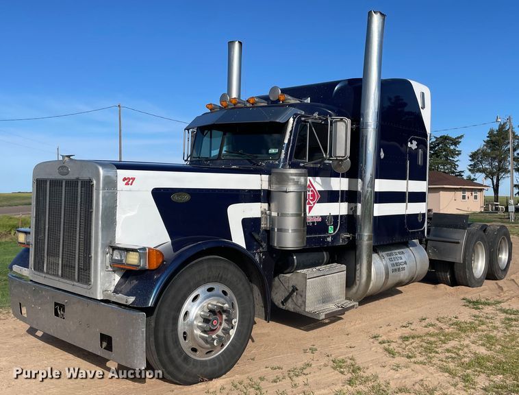 image for item LY9784 1994 Peterbilt 379  semi truck