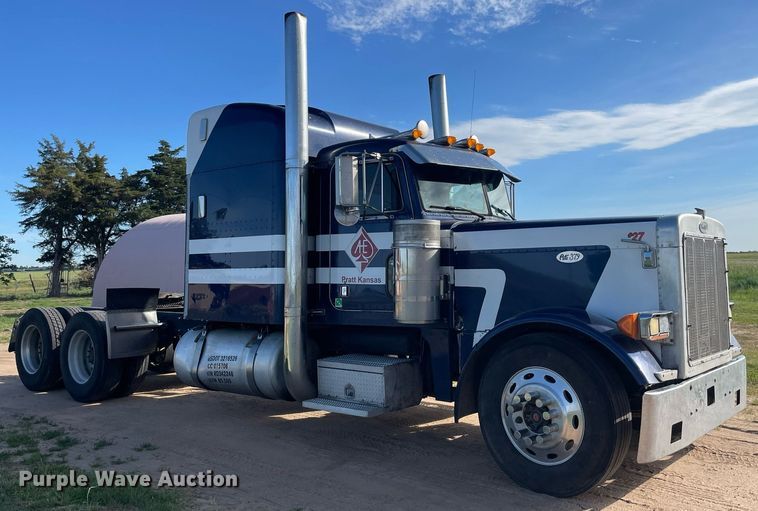 image for item LY9784 1994 Peterbilt 379  semi truck