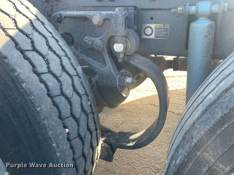 image for item LY9784 1994 Peterbilt 379  semi truck