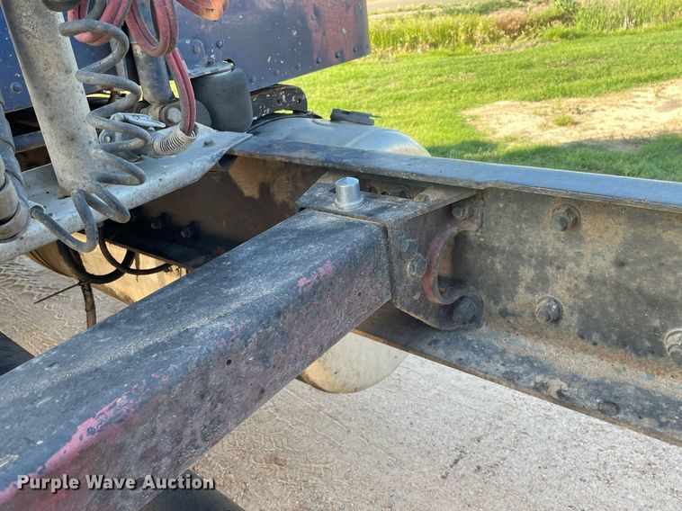 image for item LY9784 1994 Peterbilt 379  semi truck