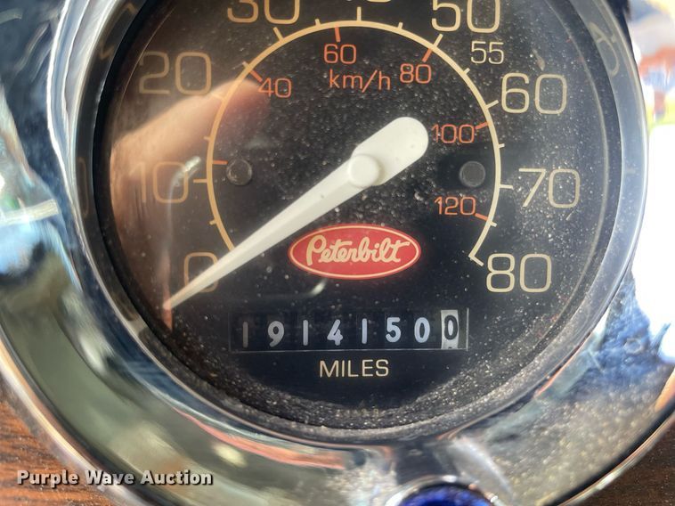 image for item LY9784 1994 Peterbilt 379  semi truck