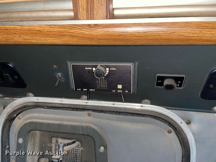 image for item LY9784 1994 Peterbilt 379  semi truck