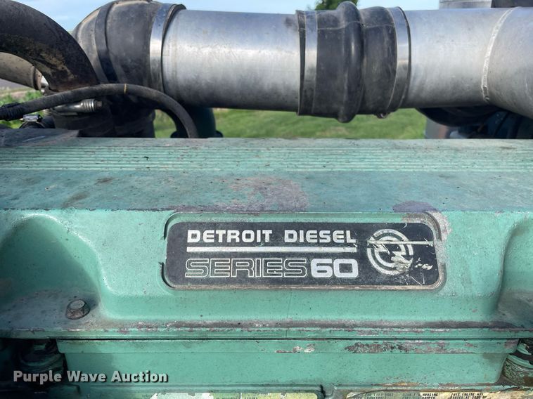 image for item LY9784 1994 Peterbilt 379  semi truck