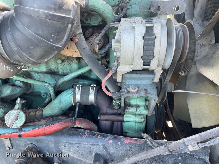 image for item LY9784 1994 Peterbilt 379  semi truck