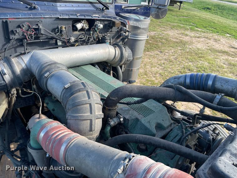 image for item LY9784 1994 Peterbilt 379  semi truck