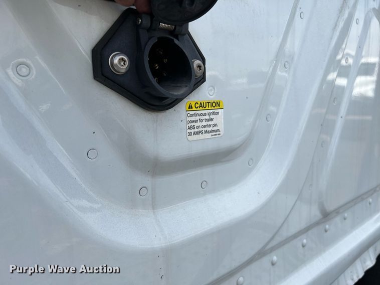 image for item MF9968 2012 Freightliner Cascadia 125  semi truck